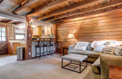 Franklin House | Its a Cabin Life 4 bed 2 bath