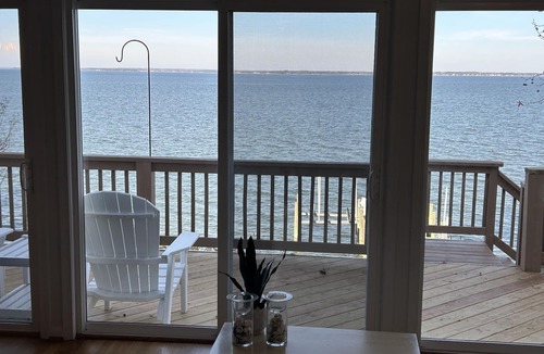 Montross House | It’s All about the VIEW….and you !