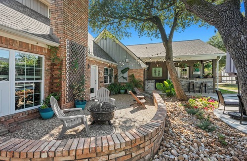College Station House | Its Miller Time! - Let us Explain. Enjoy this 5BR/3BA with a backyard oasis!