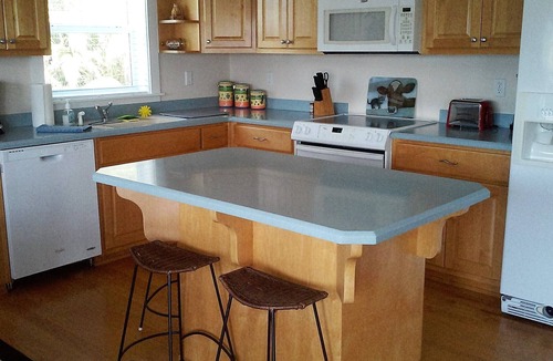 Apalachicola Condo | Its still beach weather in Florida!