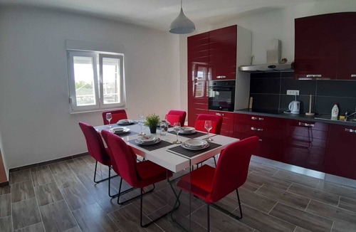 Zemunik Donji Apartment | Ivan's holiday home