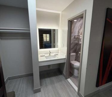 Green Brook Hotel | Ivory Tower Motor Inn Green Brook