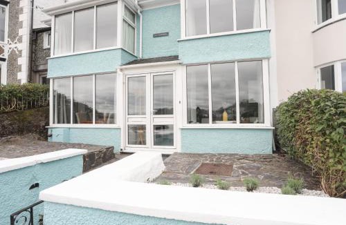 Borth-y-Gest House | Ivy Cottage