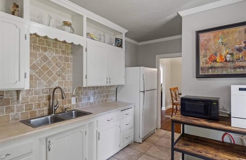 Central Oklahoma City House | Ivy Cottage Getawayn