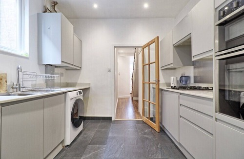 Westcliff-on-Sea House | Ivy Ensuite Double/Twin Room