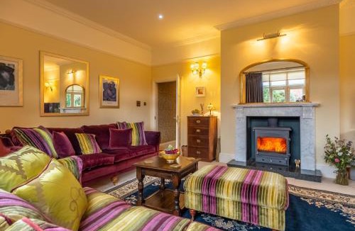 Grimston House | Ivy Farm