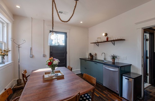 Hanover Place Apartment | Ivy House | Crossroads | 2nd & 3rd Floors