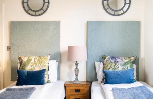 Upper Town House | Ivy House