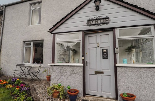 Kingussie Cottage | IVY HOUSE, pet friendly, with open fire in Kingussie