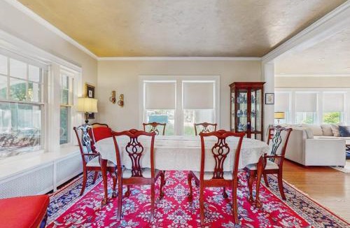 Saugatuck Cabin | Ivy Manor