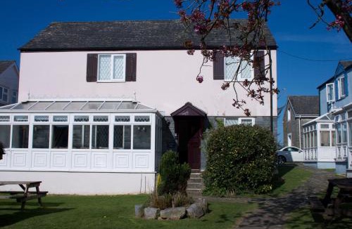 St. Florence House | Ivy Tower Cottages