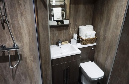 Murthly Bed & Breakfast | Ivybank Lodge