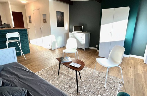 Quartier du chateau Apartment | Izar YourHostHelper