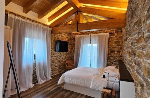 Vallejo de Sotoscueva Hotel | IZARBE, Rural house in the mountains, a stone's throw from the beach.