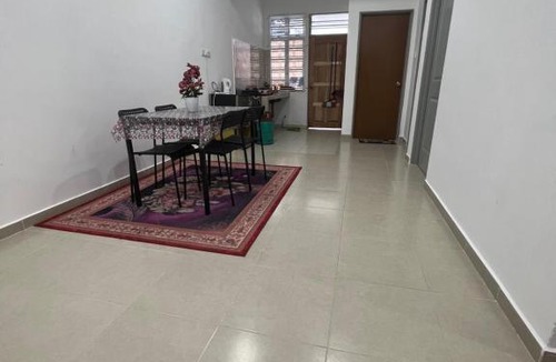 Bachok House | Izz Homestay