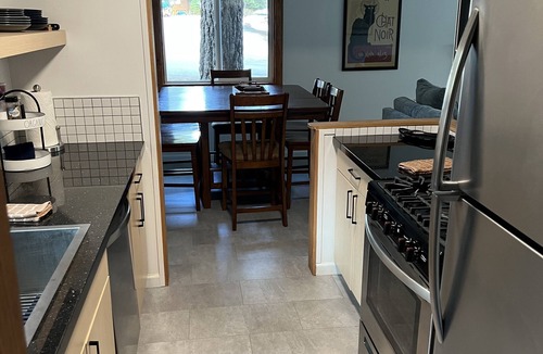 Incline Village Cottage | J-1 friendly housing- Cozy Tahoe Cottage