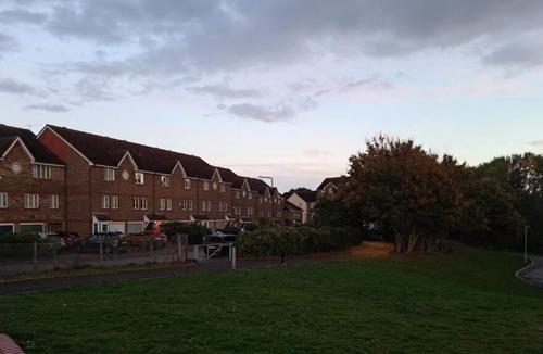 Thamesmead House | J&A Stay