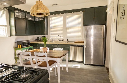 Central Gardens House | J Birds' Bungalow