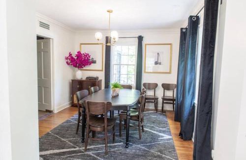 East Memphis House | J Birds' Cottage Midtown Memphis