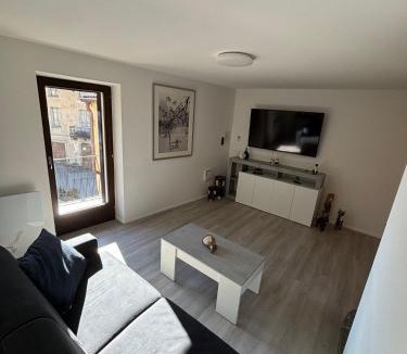 Riviera Apartment | J&D Comfort Apartment