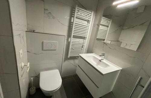 Riviera Apartment | J&D Comfort Apartment