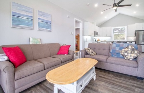 Glenfield Cottage | J&L's Lakeside Cottage