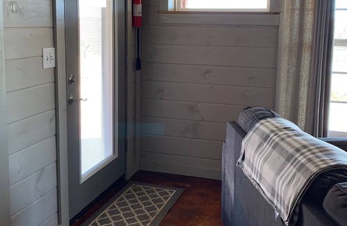 Okemah Apartment | J LO Ranch
