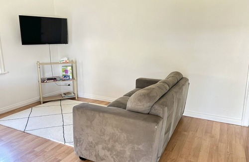 Horsham House | J & M's Place