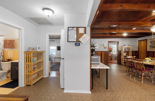 Clifton House | J's Place on Lake Whitney