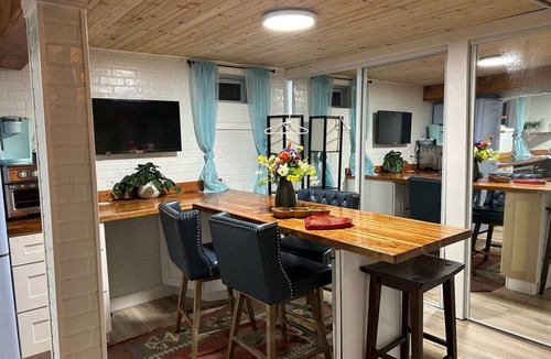 West Hartford Apartment | J Suite on John Smith