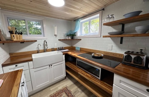 West Hartford Apartment | J Suite on John Smith