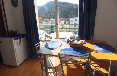 El Mas Oliva Apartment | J&V Luxemburgo 3