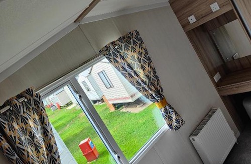 Sandown Resort | J6 Static caravan, Fairway holiday park