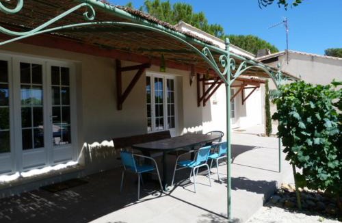 Ledenon House | Jacambra