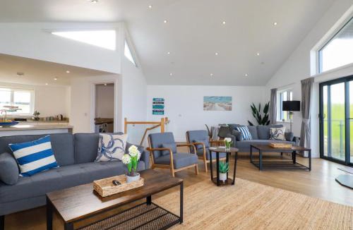 Perranporth House | Jacana