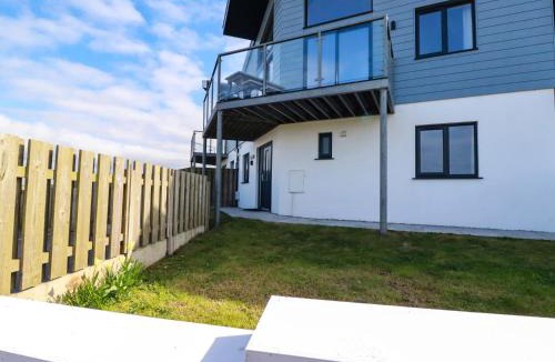 Perranporth House | Jacana