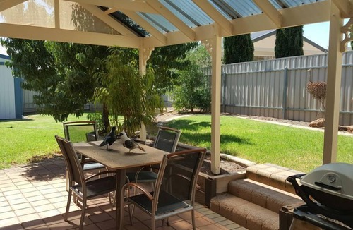 Evanston Park House | Jacaranda Homestay