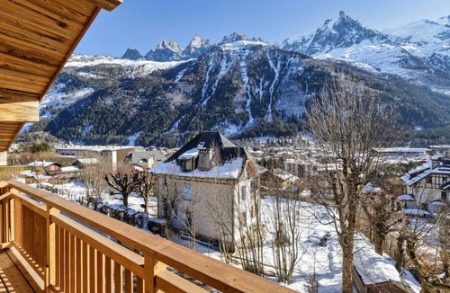 Chamonix City Centre Apartment | Jacaranda4 · Sublime 6pax 80m2 | Vue MtBlanc | Central |Parking