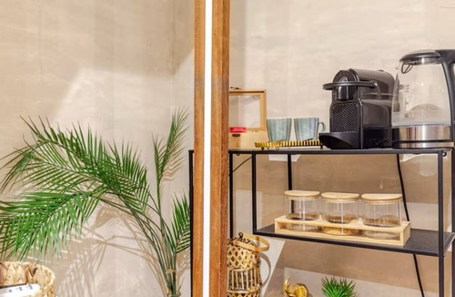 Montrouge Apartment | Jaccuzzi Sauna Private Spa Paris