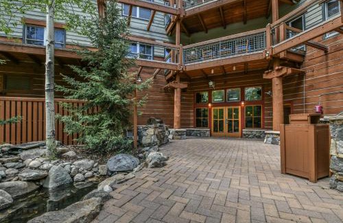 River Run Apartment | Jack Pine 8006 by SummitCove Lodging