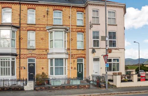 Tywyn House | Jack's House- Uk40741