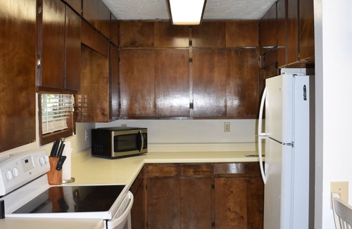 Boswell Hotel | Jack's White River Fishing Resort
