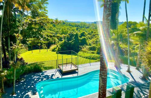 Bingil Bay Hostel | Jackaroo Treehouse Rainforest Retreat