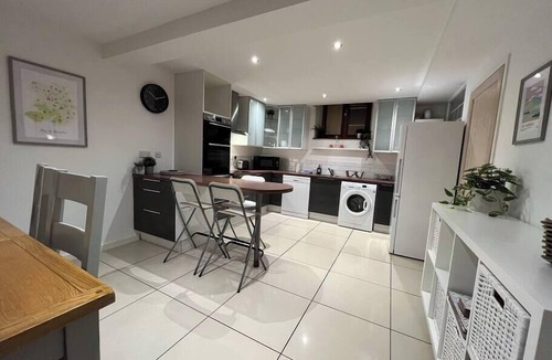 Jackfield House | Jackfield Old School