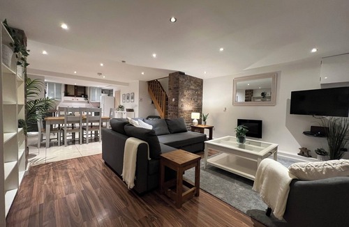 Jackfield House | Jackfield Old School