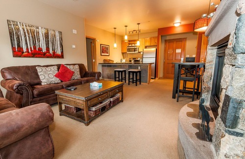 River Run Condo | Jackpine Lodge by Summit County Mountain Retreats