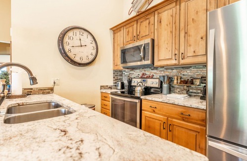 River Run Condo | Jackpine Lodge by Summit County Mountain Retreats