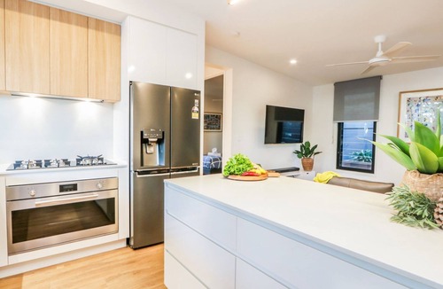 Seventeen Seventy House | JACKS PLACE A - 1770 waterfront