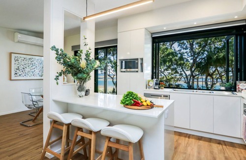 Seventeen Seventy House | JACKS PLACE A - 1770 waterfront