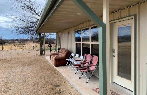 Jacksboro House | Jacksboro Glamping Destination with Sports Facilities in Texas